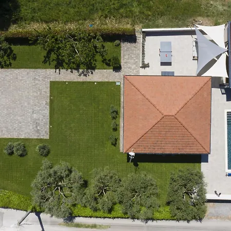 Ani Near Pula And Medulin Villa